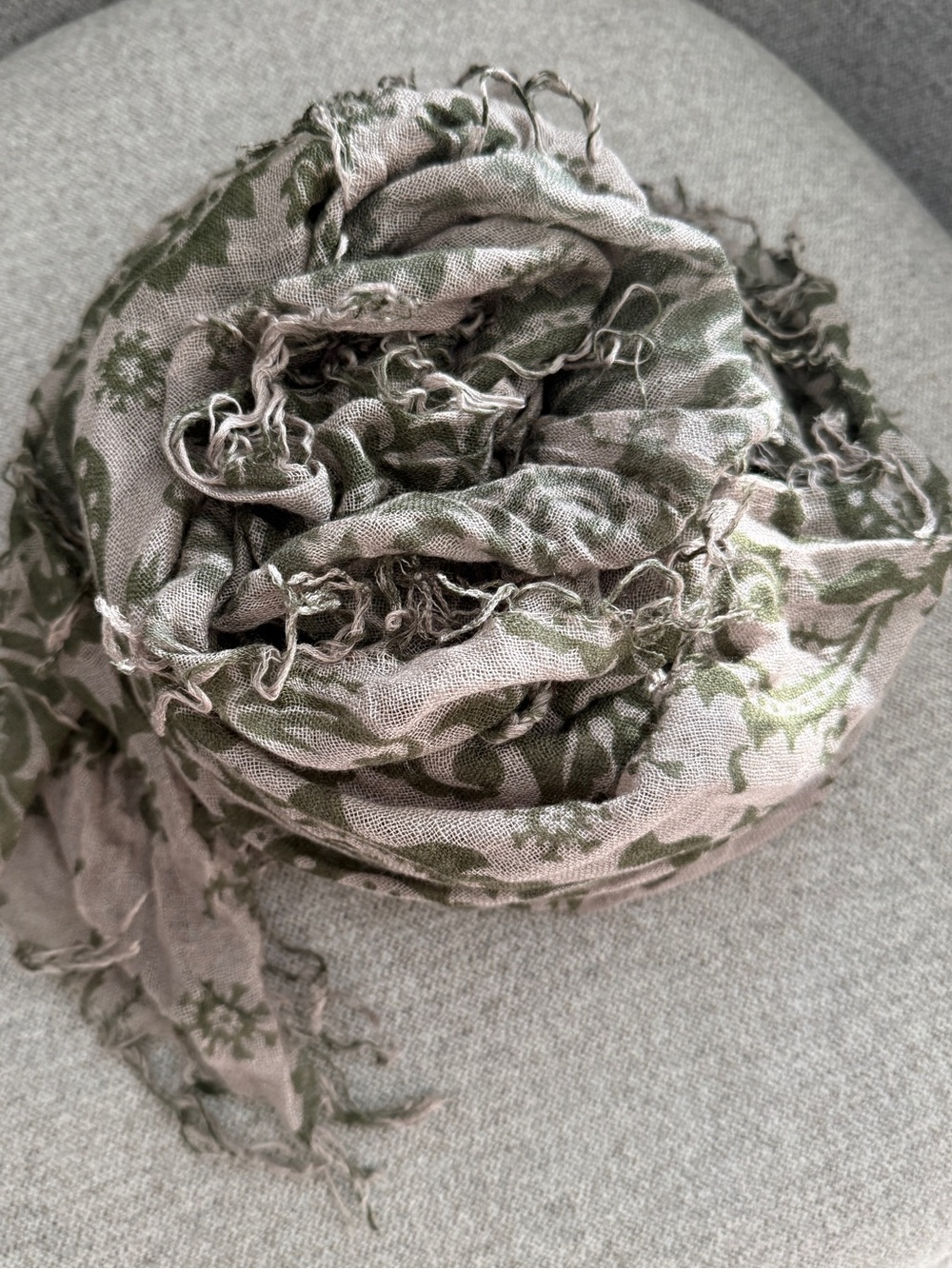 CHAN LUU Cashmere & Silk Scarf - Paisley
